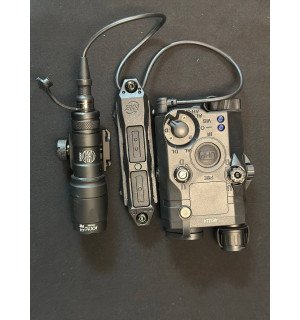 WADSN Tactical  PEQ-15red & SF M300